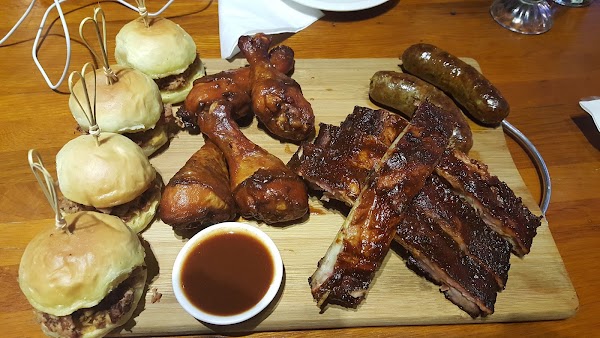 ZAX BBQ interior